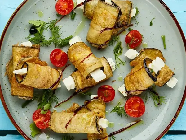 Feta pishloqli baqlajon