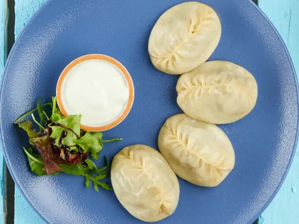 Manti 4 dona.