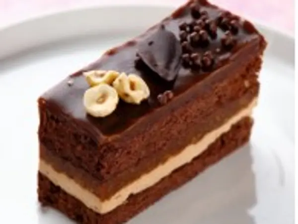 Shokoladli karamel tort